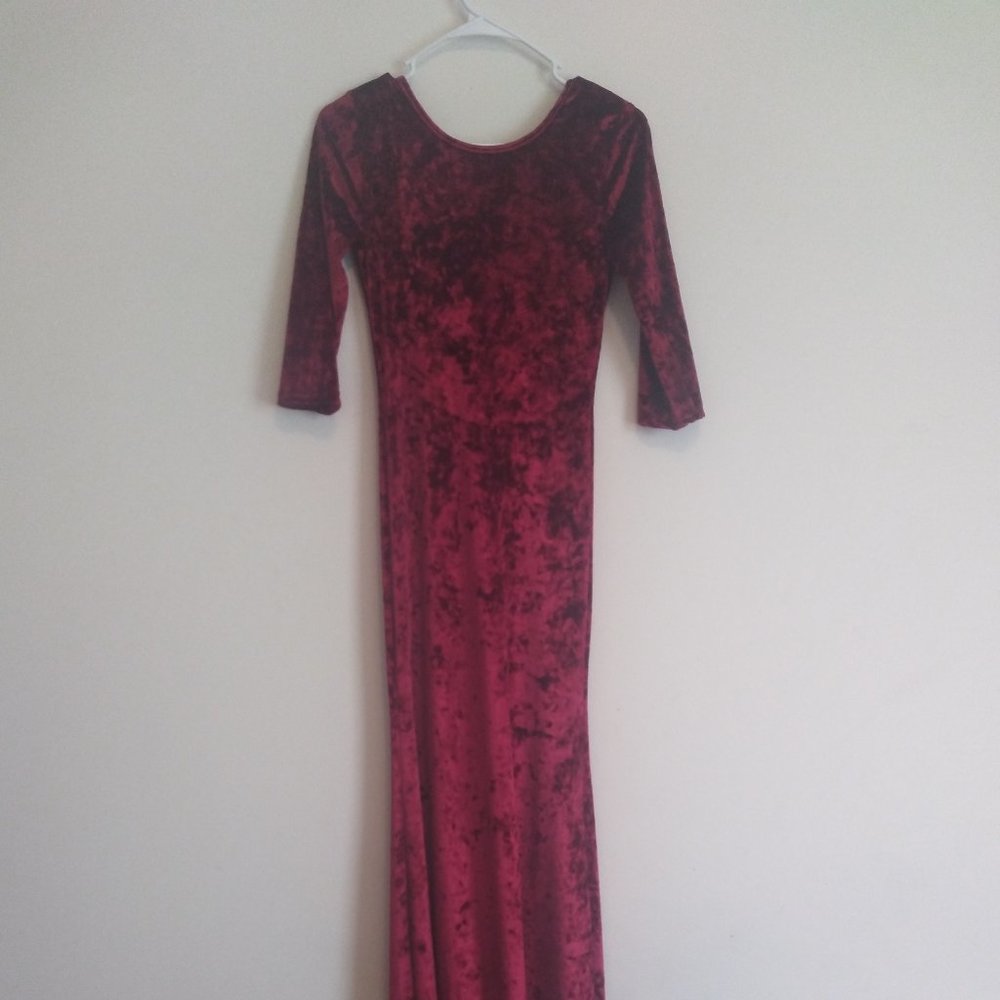 Forever 21 Crushed Velvet Fishtail Maxi Dress